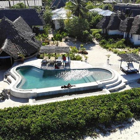 Driftwood Beach Lodge 잠비아니 외부 사진