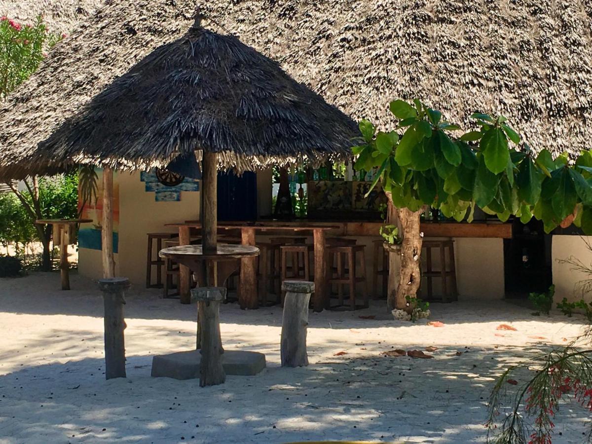 Driftwood Beach Lodge 잠비아니 외부 사진